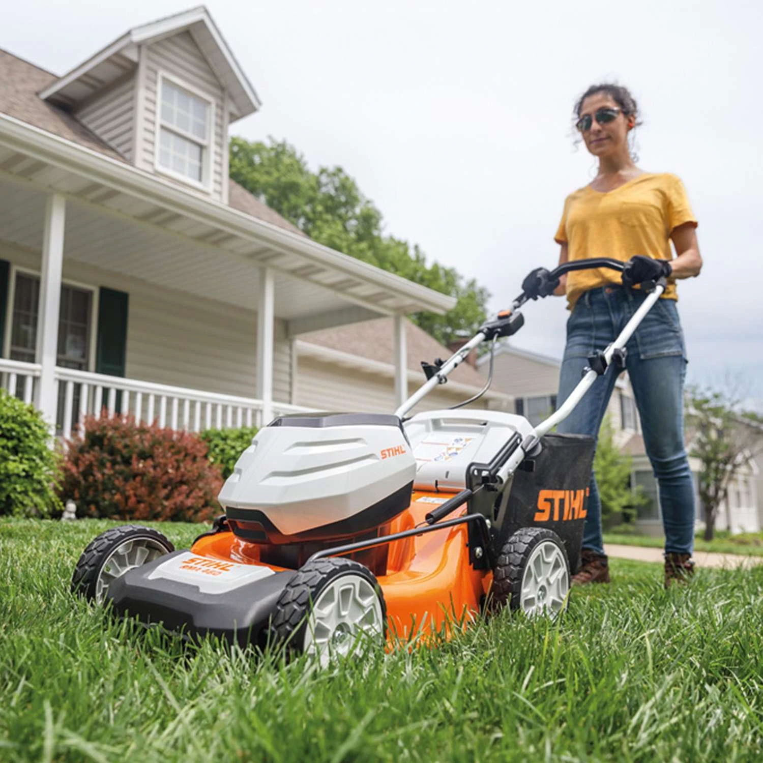 STIHL RMA 460 V 19 In. 36 V Battery Self-Propelled Lawn Mower Tool Only 8 STIHL RMA 460 V 19 In. 36 V Battery Self-Propelled Lawn Mower Tool Only - Image 6