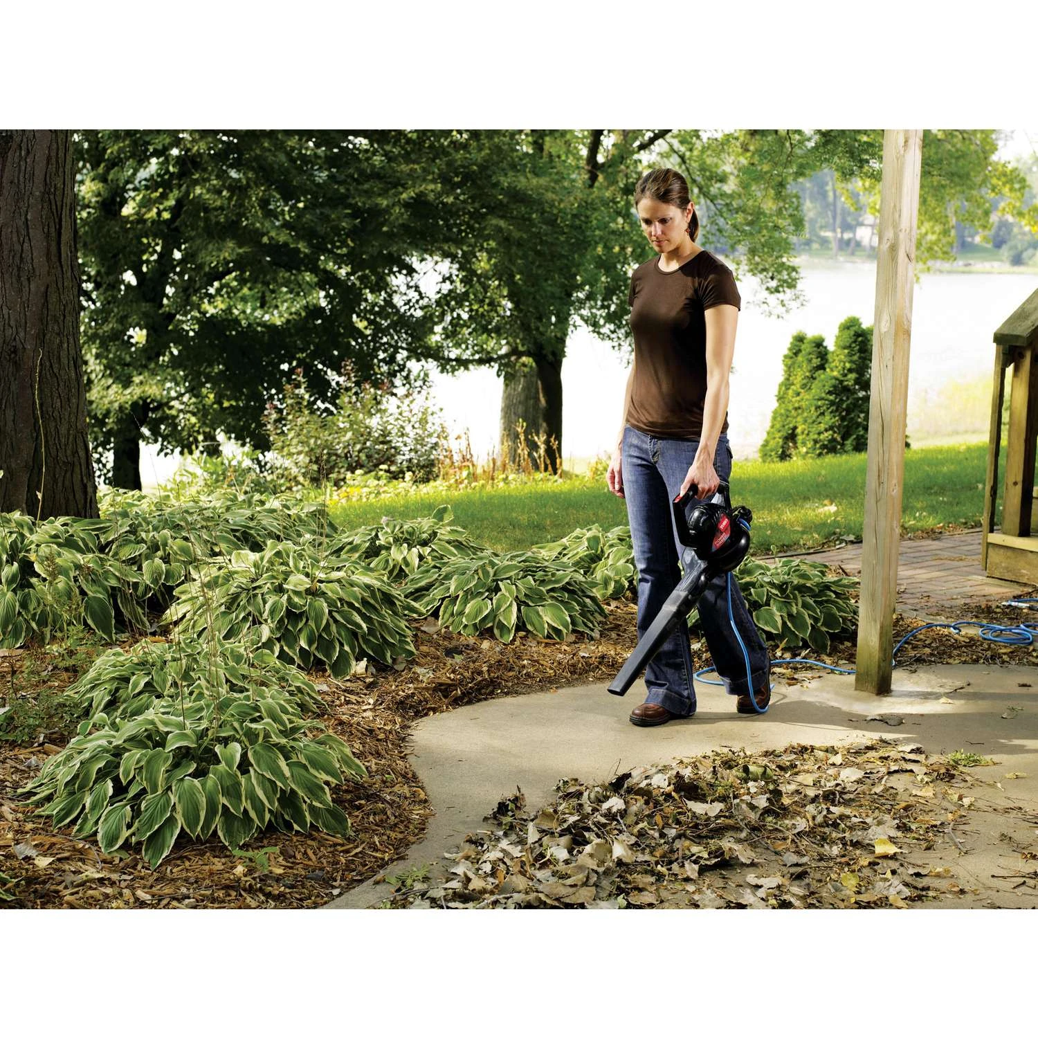 Toro Power Sweep 160 Mph 155 CFM Electric Handheld Blower 4 Toro Power Sweep 160 Mph 155 CFM Electric Handheld Blower - Image 2