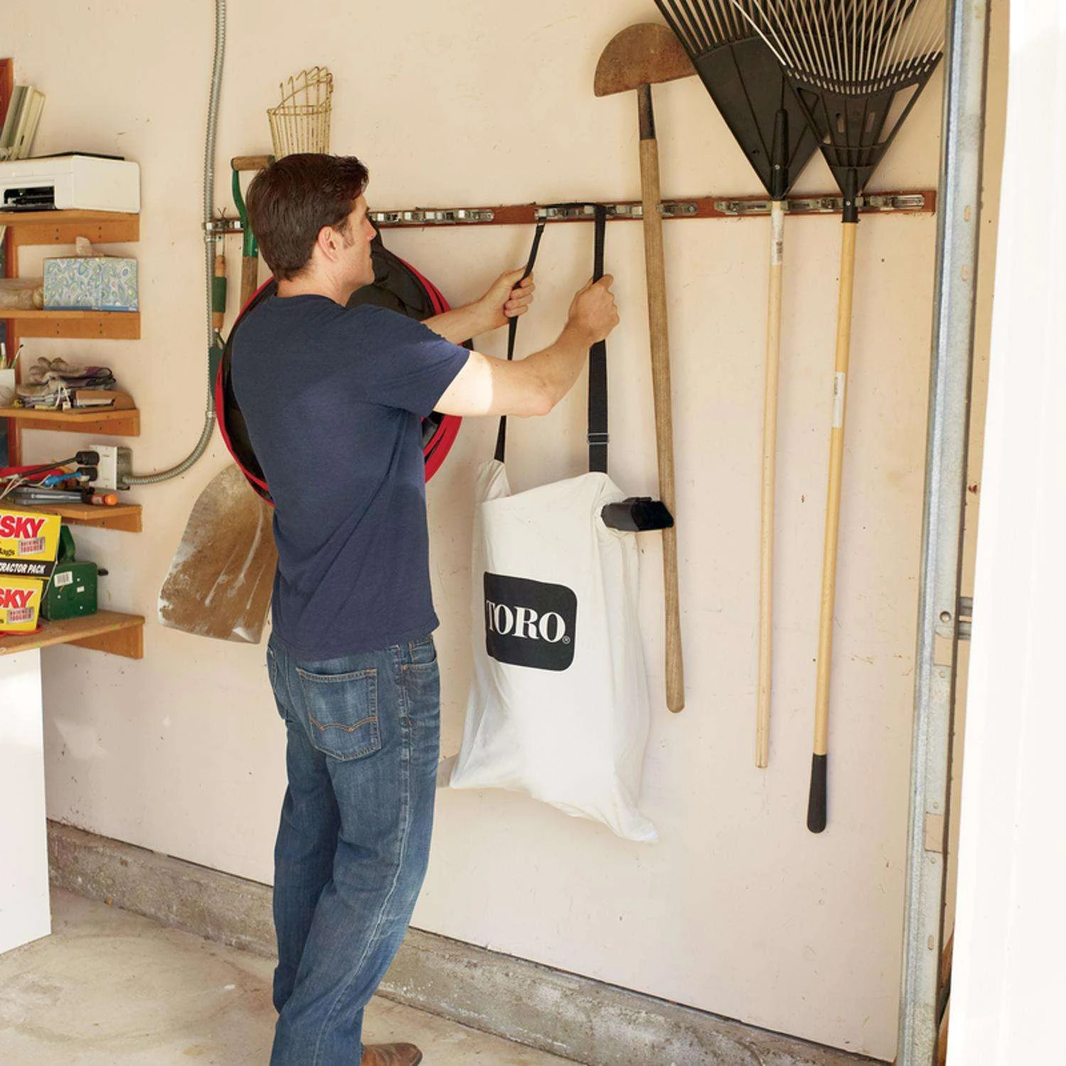 Toro Ultra 260 Mph 340 CFM 110 V Electric Handheld Leaf Blower/Vacuum 8 Toro Ultra 260 Mph 340 CFM 110 V Electric Handheld Leaf Blower/Vacuum - Image 6