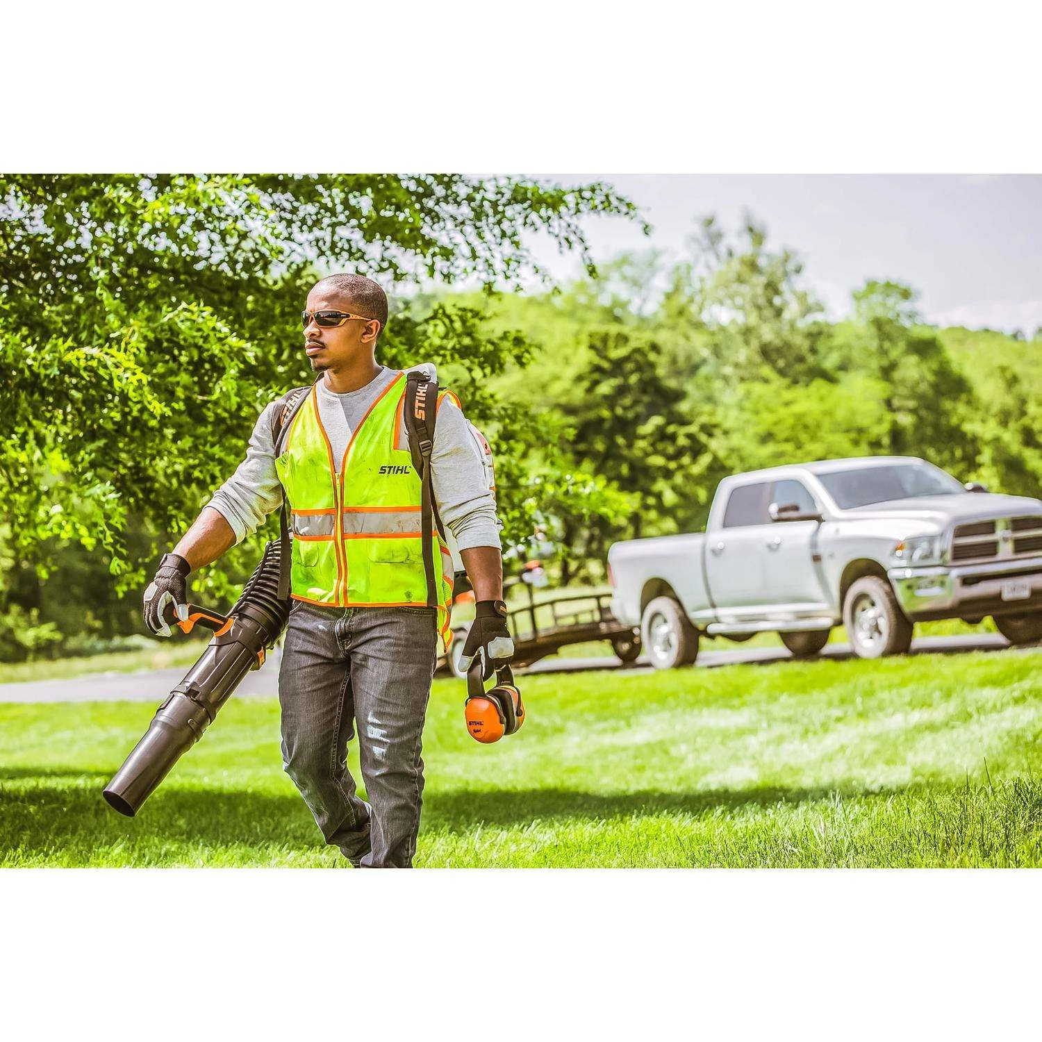 STIHL BR 700 X 193 Mph 901 CFM Gas Backpack Blower Tool Only 6 STIHL BR 700 X 193 Mph 901 CFM Gas Backpack Blower Tool Only - Image 4