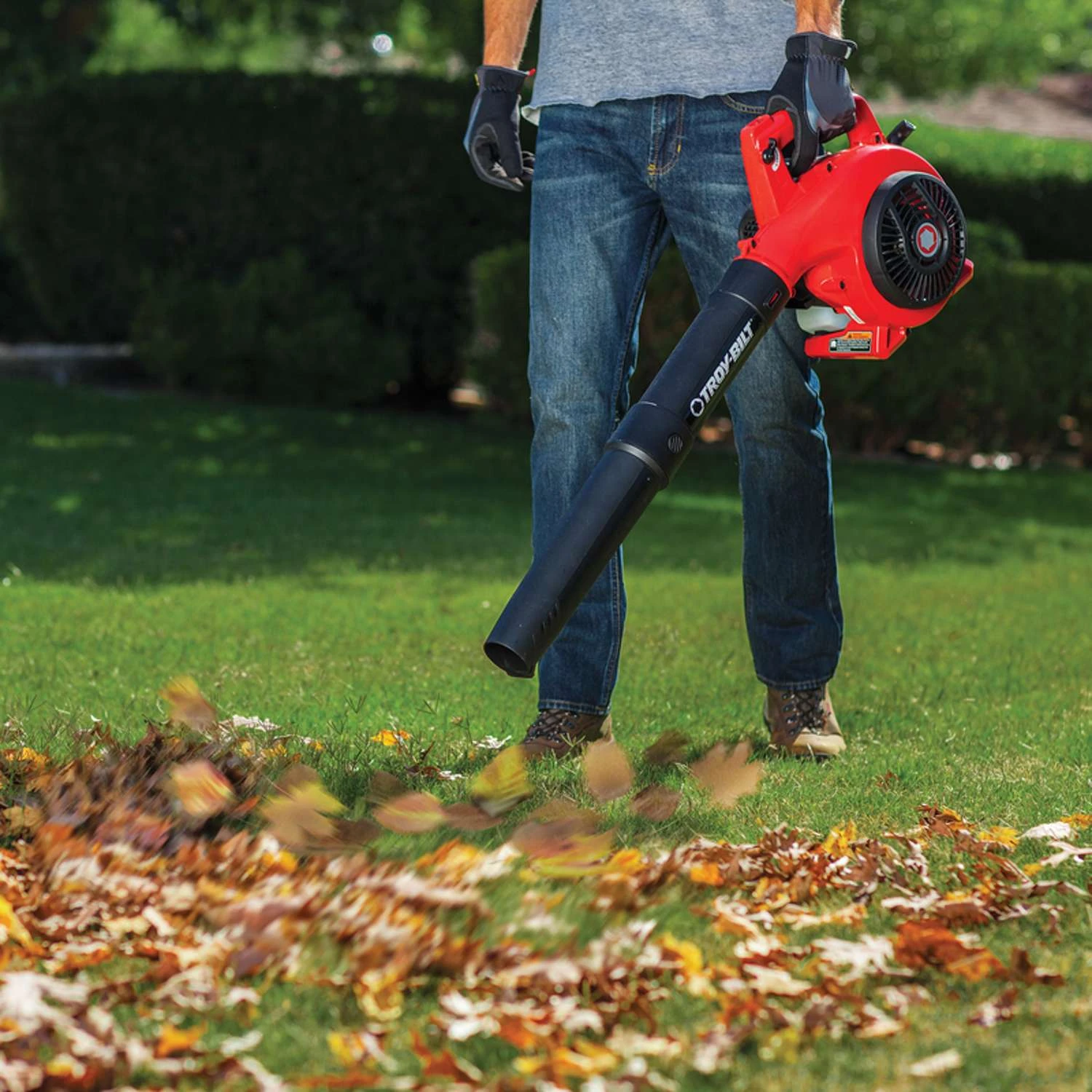 Troy-Bilt TB430 200 Mph 430 CFM Gas Handheld Leaf Blower 5 Troy-Bilt TB430 200 Mph 430 CFM Gas Handheld Leaf Blower - Image 3