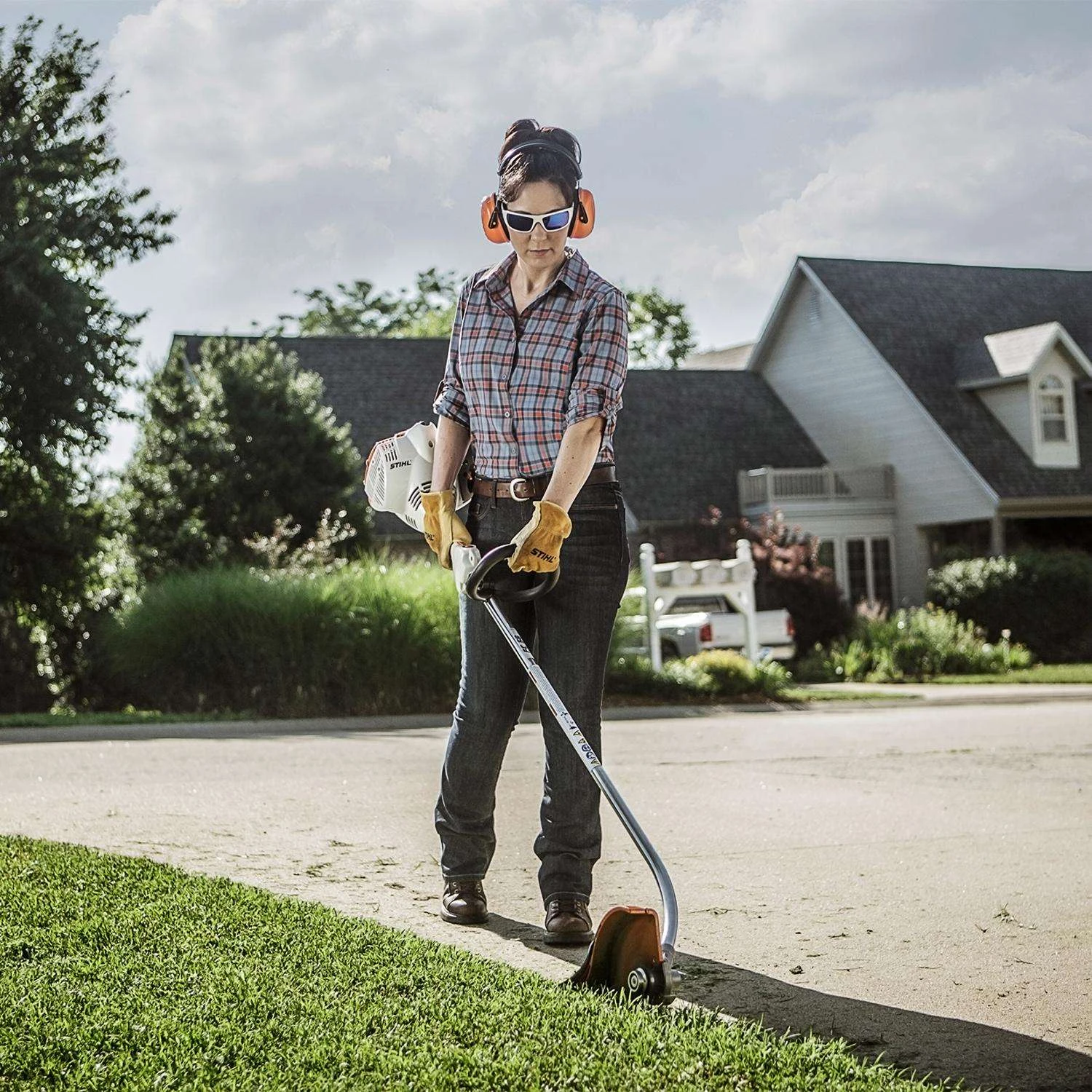 STIHL FC 56 C-E 8 In. Gas Edger 6 STIHL FC 56 C-E 8 In. Gas Edger - Image 4