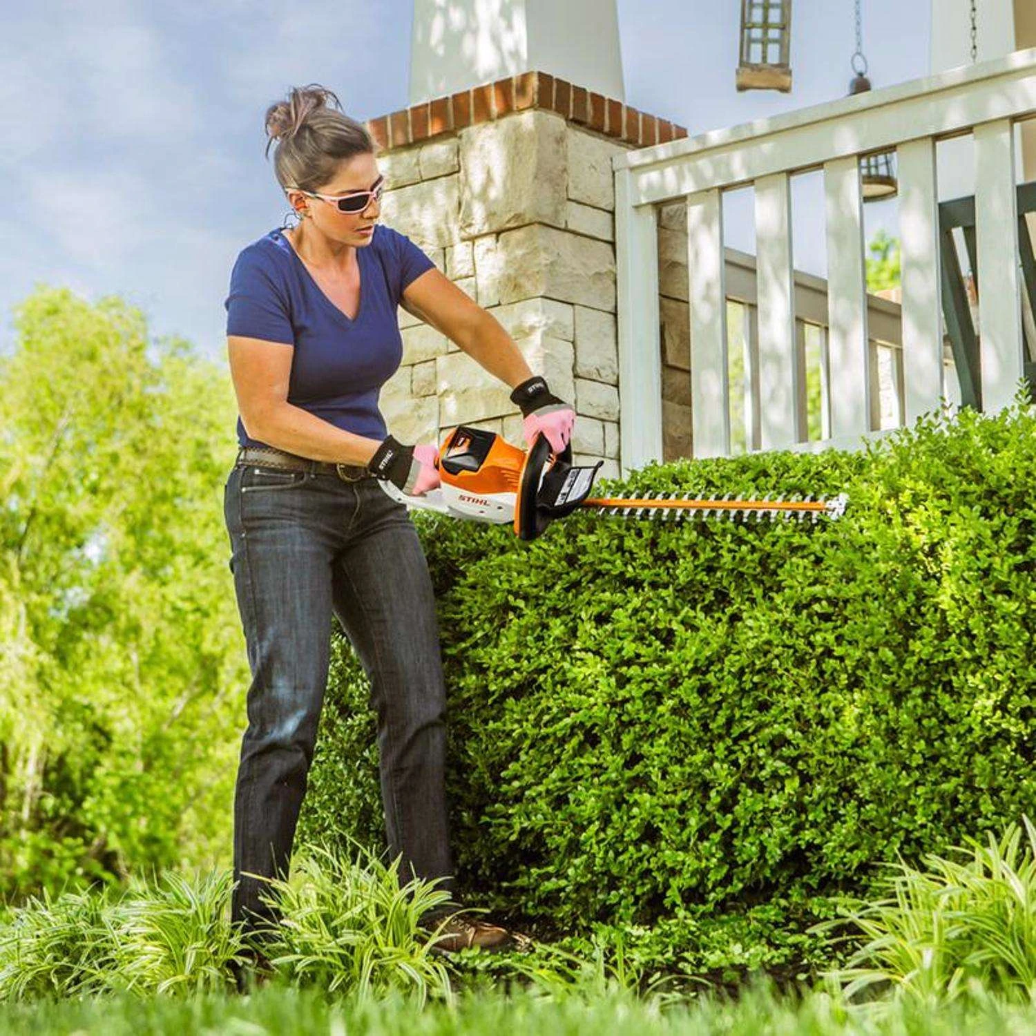 STIHL HSA 56 18 In. 36 V Battery Hedge Trimmer Tool Only 5 STIHL HSA 56 18 In. 36 V Battery Hedge Trimmer Tool Only - Image 3