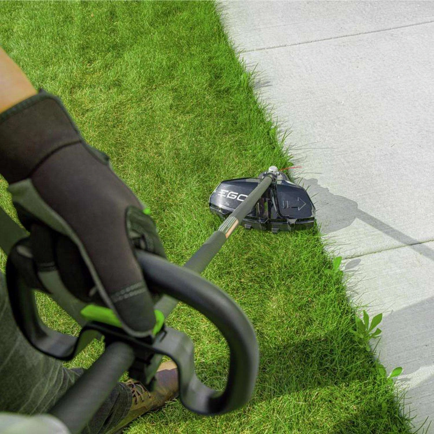 EGO Commercial STX3800 15 In. 56 V Battery String Trimmer Tool Only 8 EGO Commercial STX3800 15 In. 56 V Battery String Trimmer Tool Only - Image 6