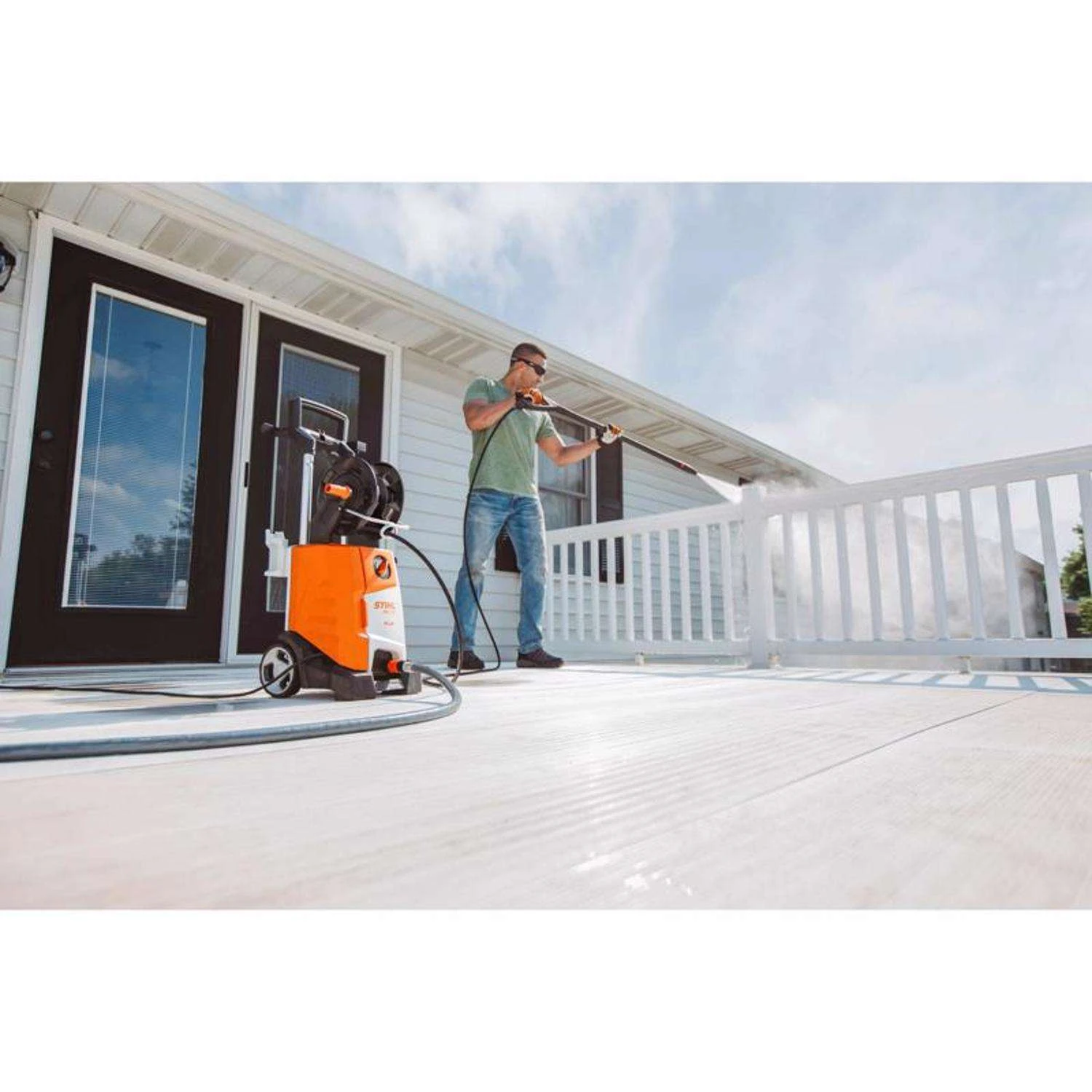 STIHL RE 110 PLUS 2000 Psi Electric 1.2 Gpm Pressure Washer 6 STIHL RE 110 PLUS 2000 Psi Electric 1.2 Gpm Pressure Washer - Image 4