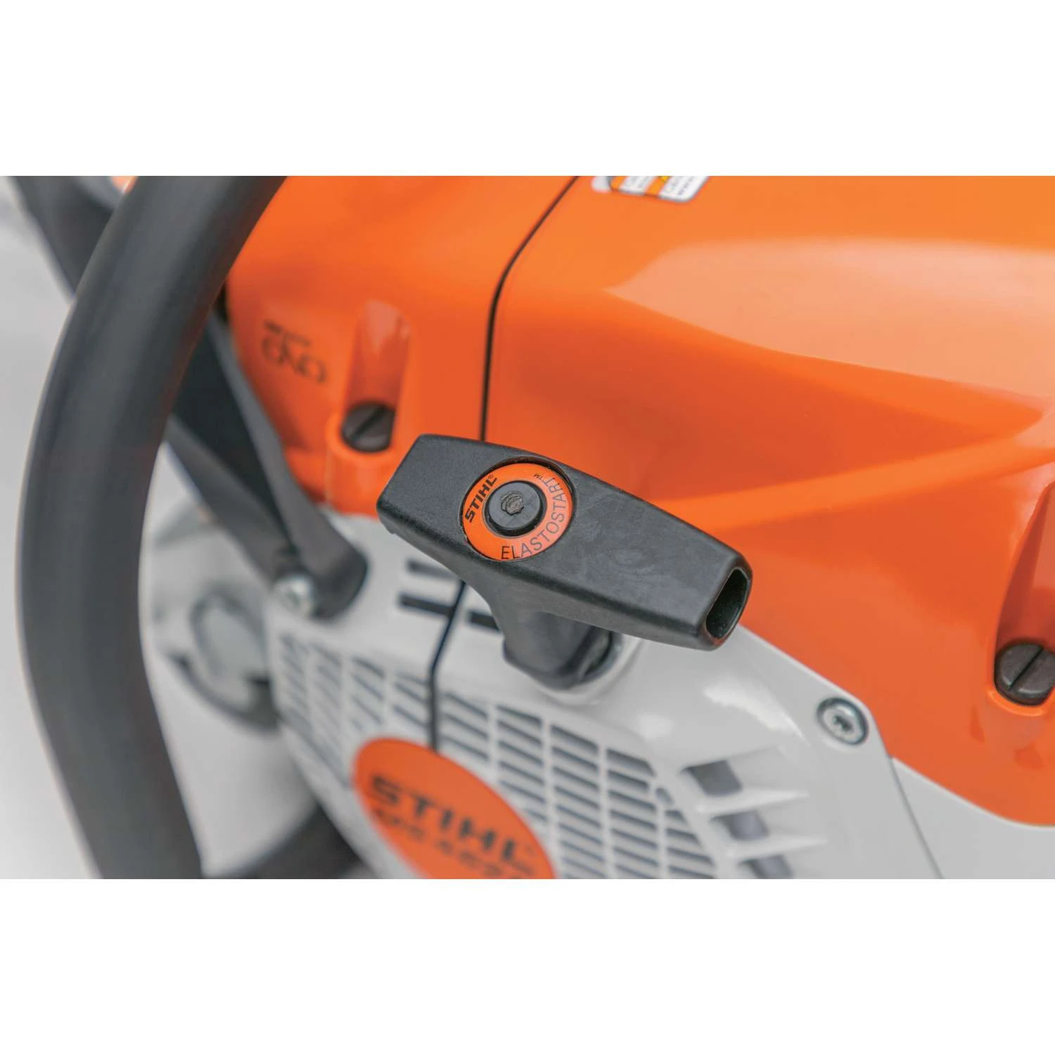 STIHL MS 462 R C-M 18 In. 72.2 Cc Gas Chainsaw 6 STIHL MS 462 R C-M 18 In. 72.2 Cc Gas Chainsaw - Image 4