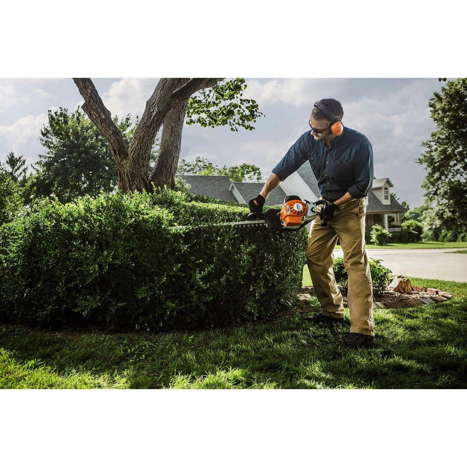 STIHL HS 87 T 40 In. Gas Hedge Trimmer 7 STIHL HS 87 T 40 In. Gas Hedge Trimmer - Image 5
