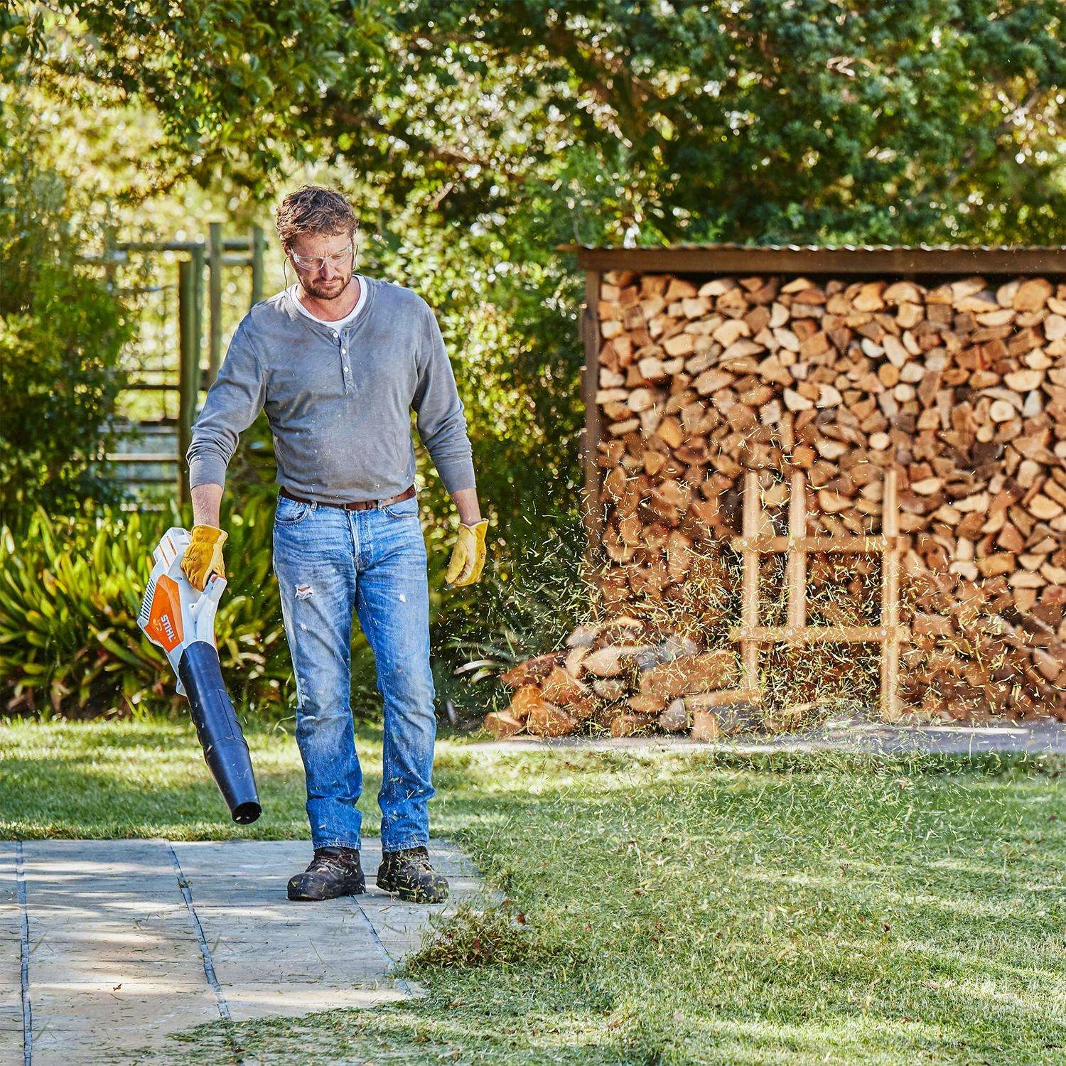 STIHL BGA 57 123 Mph 365 CFM 36 V Battery Handheld Leaf Blower Kit (Battery & Charger) 8 STIHL BGA 57 123 Mph 365 CFM 36 V Battery Handheld Leaf Blower Kit (Battery & Charger) - Image 6