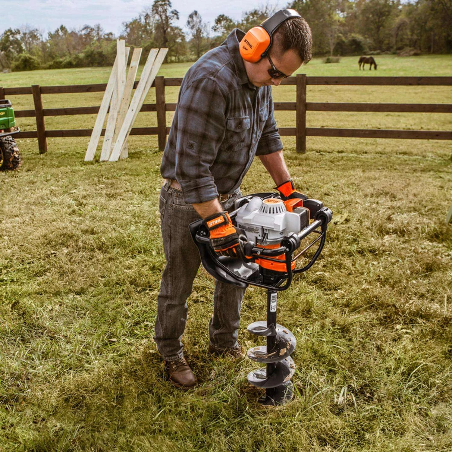 STIHL BT 131 36 Cc 2-Person Auger Powerhead 5 STIHL BT 131 36 Cc 2-Person Auger Powerhead - Image 3