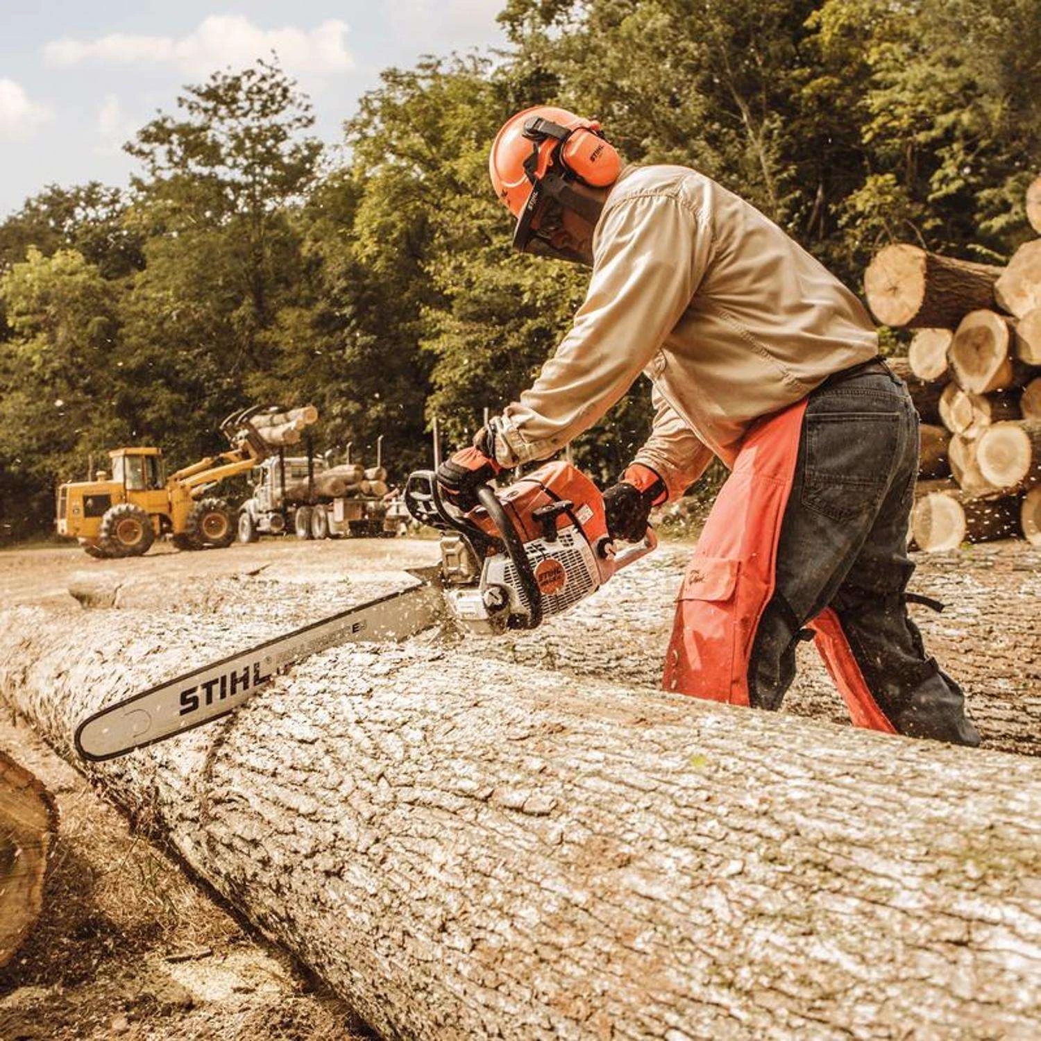 STIHL Magnum MS 661 C-M 28 In. 91.1 Cc Gas Chainsaw 5 STIHL Magnum MS 661 C-M 28 In. 91.1 Cc Gas Chainsaw - Image 3