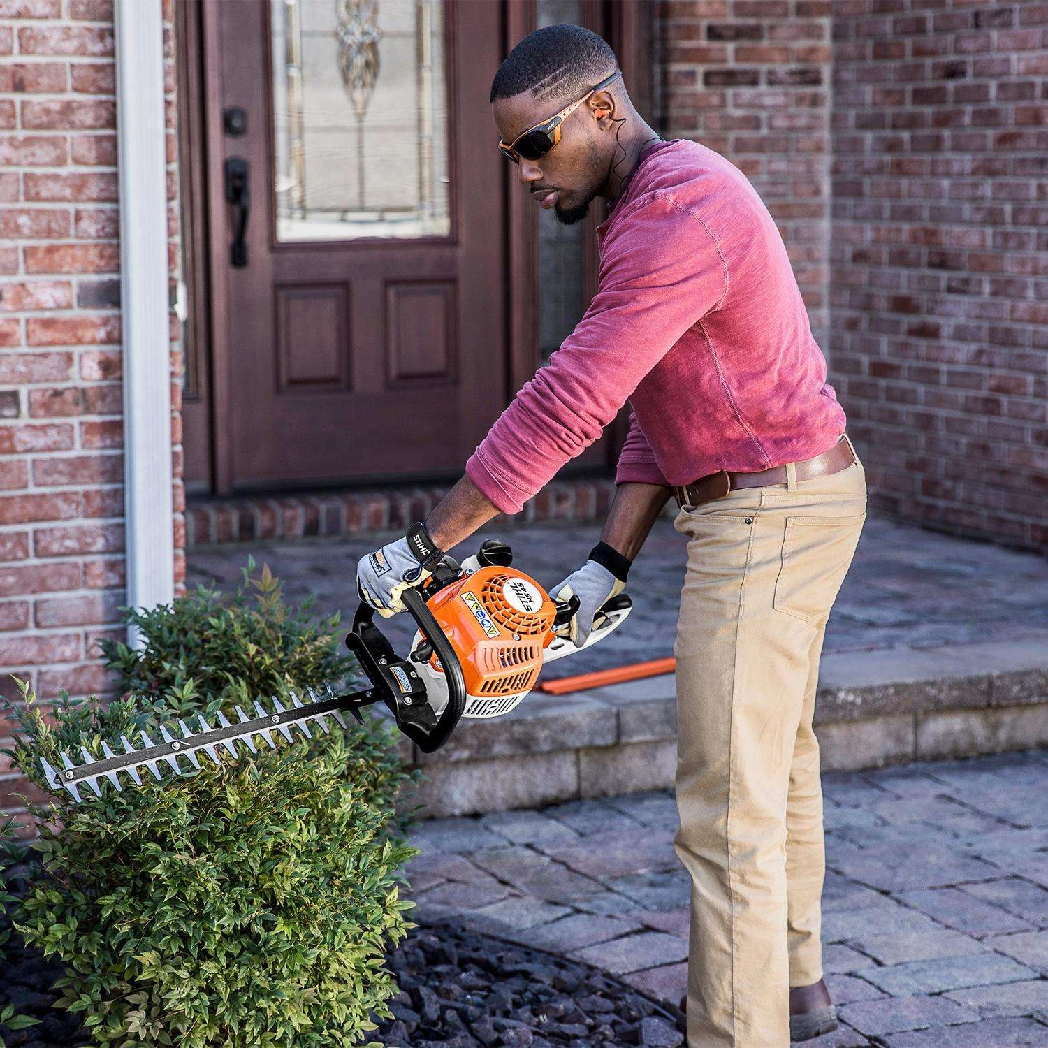 STIHL HS 45 18 In. Gas Hedge Trimmer 6 STIHL HS 45 18 In. Gas Hedge Trimmer - Image 4