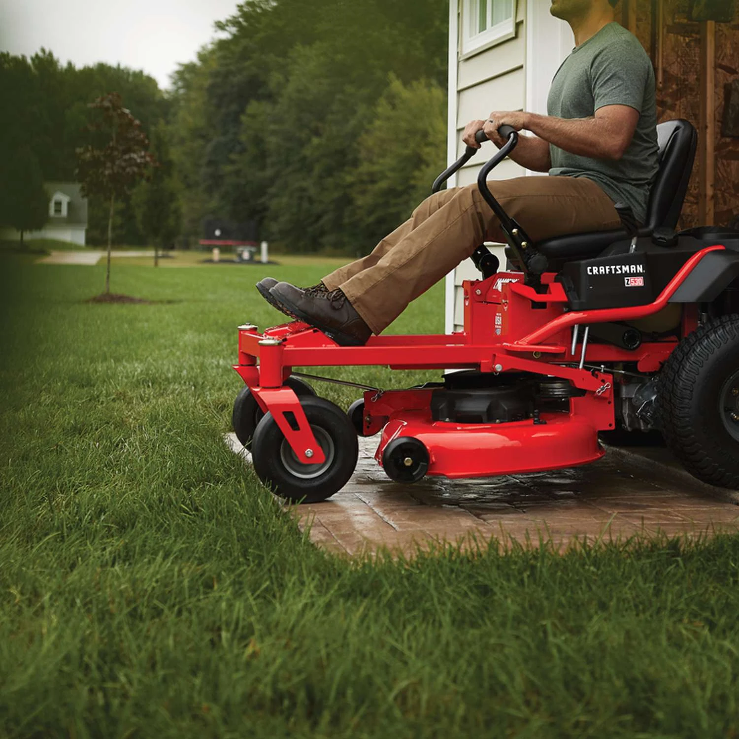 Craftsman CMXGNAM211705 46 In. Hydrostatic Gas Zero Turn Mower 7 Craftsman CMXGNAM211705 46 In. Hydrostatic Gas Zero Turn Mower - Image 5