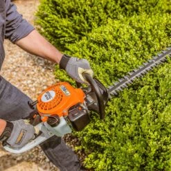 STIHL HS 45 18 In. Gas Hedge Trimmer 11 STIHL HS 45 18 In. Gas Hedge Trimmer -Power Lawn Equipment c529c6ee a3fd 4bba b92e 52046665c8b0