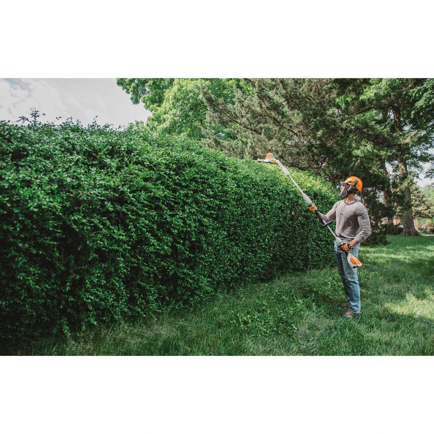 STIHL HLA 56 18 In. 36 V Battery Articulating Head Hedge Trimmer Tool Only 4 STIHL HLA 56 18 In. 36 V Battery Articulating Head Hedge Trimmer Tool Only - Image 2