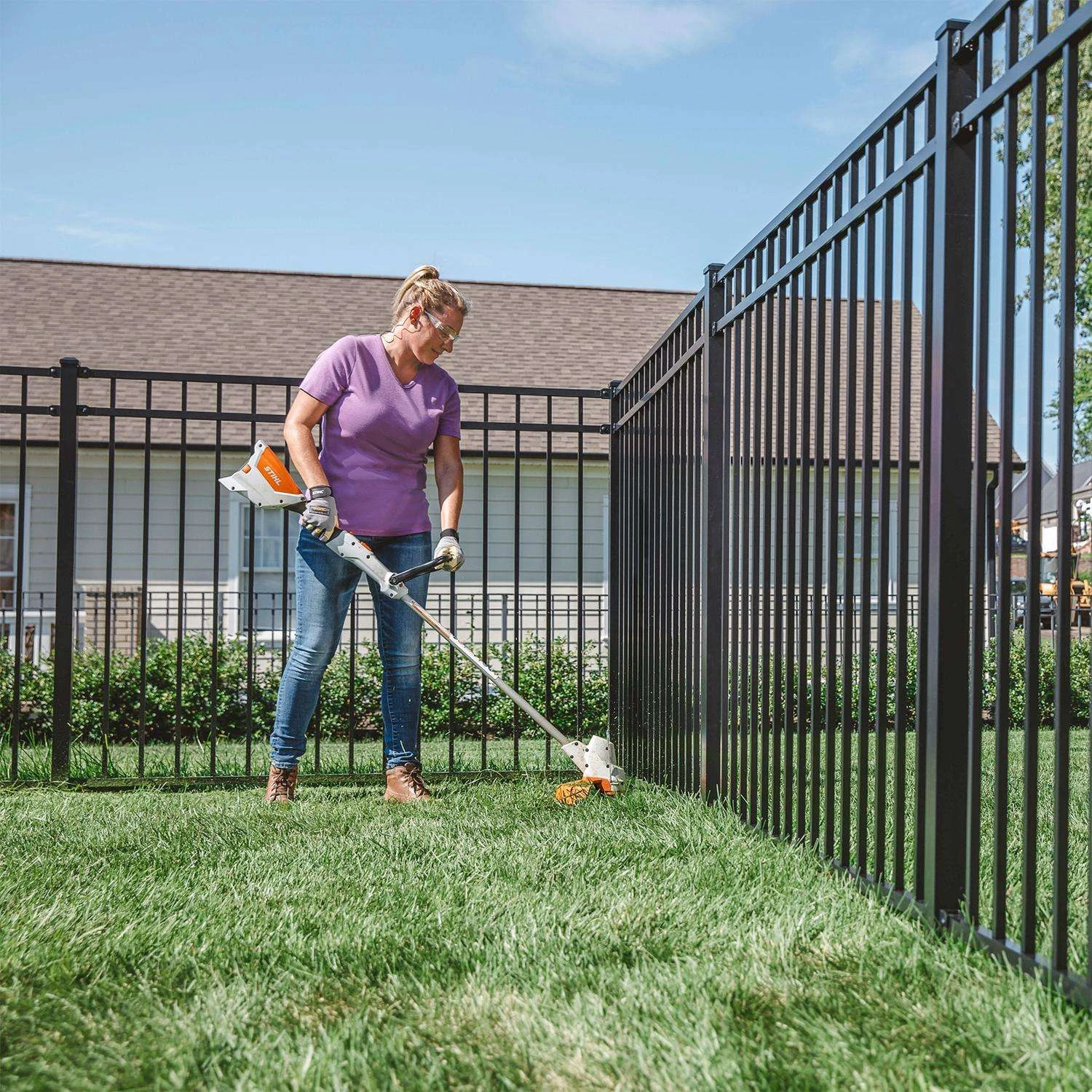 STIHL FSA 57 11 In. 36 V Battery String Trimmer Kit (Battery & Charger) 8 STIHL FSA 57 11 In. 36 V Battery String Trimmer Kit (Battery & Charger) - Image 6