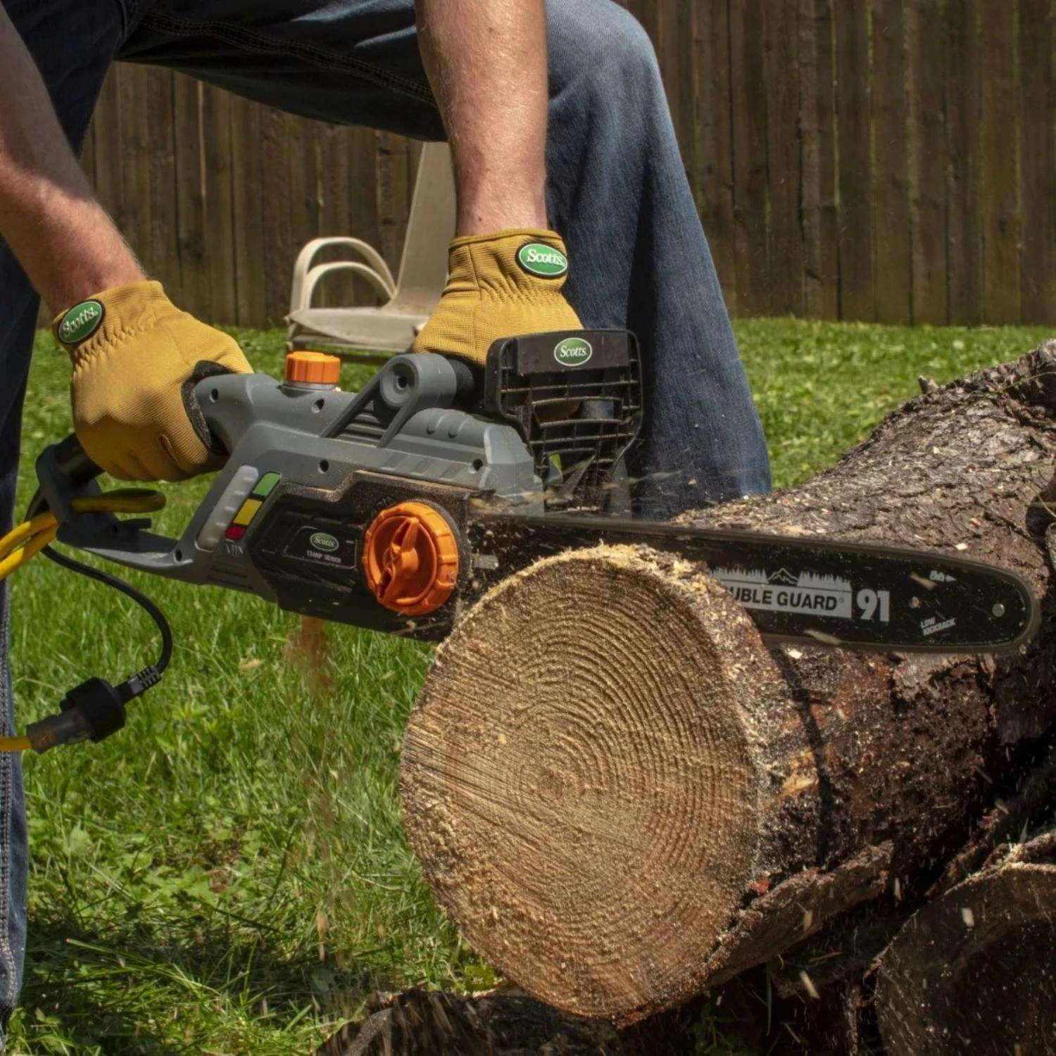 Scotts 16 In. 120 V Electric Chainsaw 5 Scotts 16 In. 120 V Electric Chainsaw - Image 3