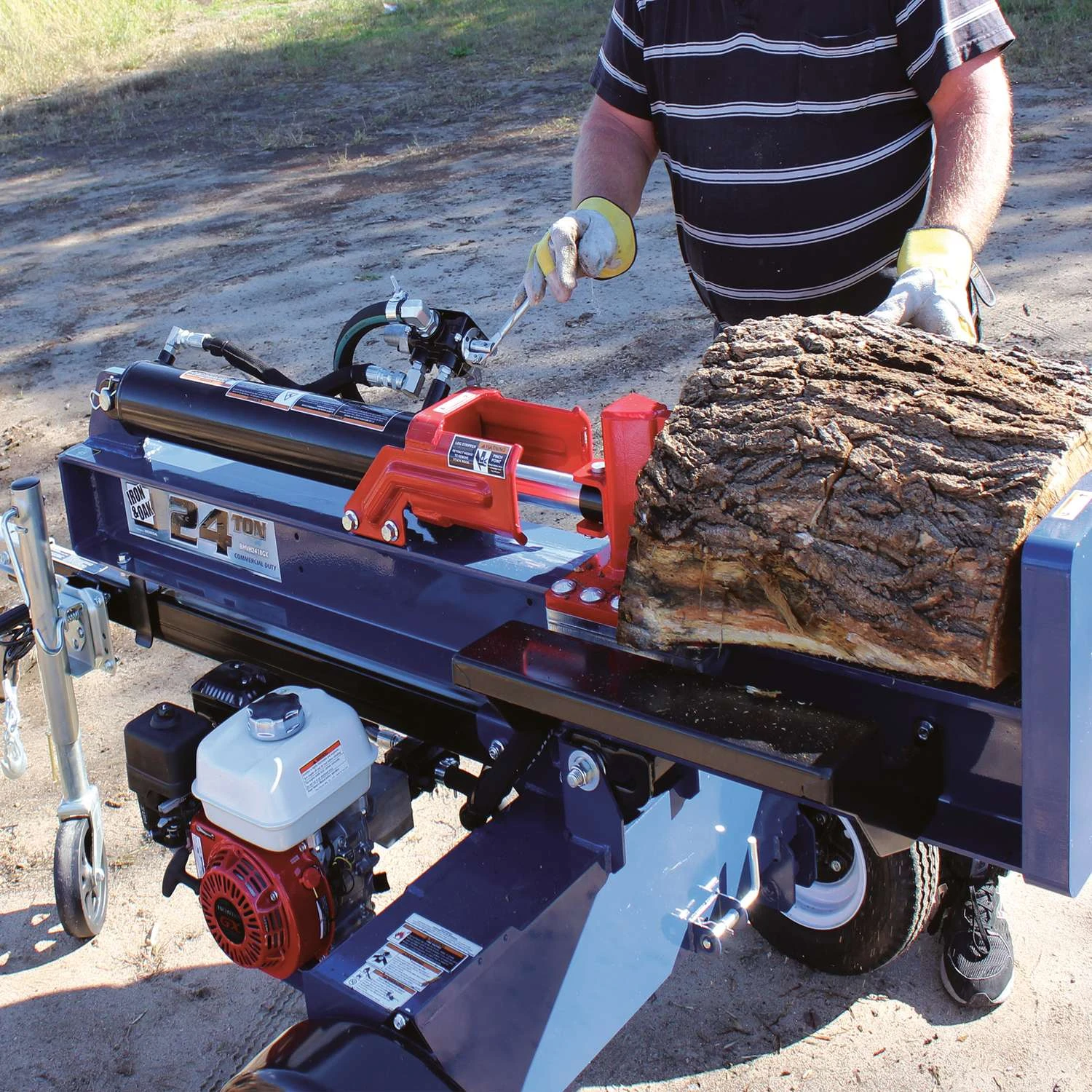 Iron & Oak 24 Ton Gas 163 Cc 4-Cycle Log Splitter 6 Iron & Oak 24 Ton Gas 163 Cc 4-Cycle Log Splitter - Image 4